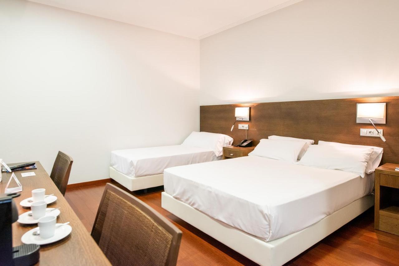 Double Room with Extra Bed,1284400990:JPEG